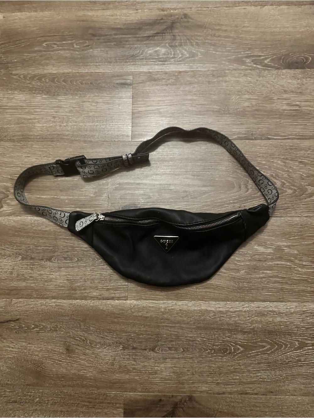 GUESS Black Nylon Belt Bag with Logo Webbing Strap